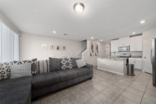 2043 HAREBELL LANE, Ocoee, FL 34761