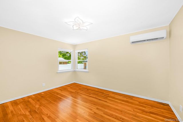 3900 Miller Place, Levittown, NY 11756