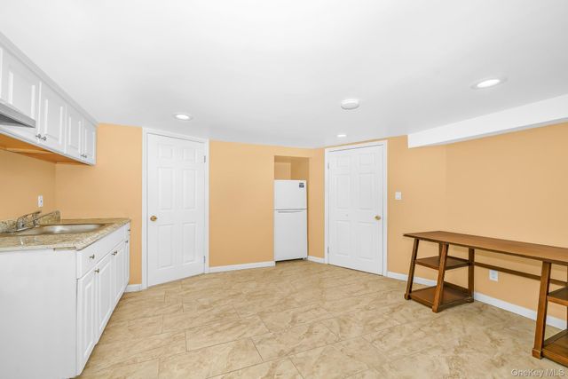 3900 Miller Place, Levittown, NY 11756