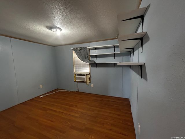 1207 Orange St, Jourdanton, TX 78026