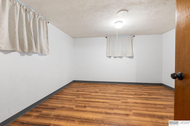 6335 William Street, Omaha, NE 68106