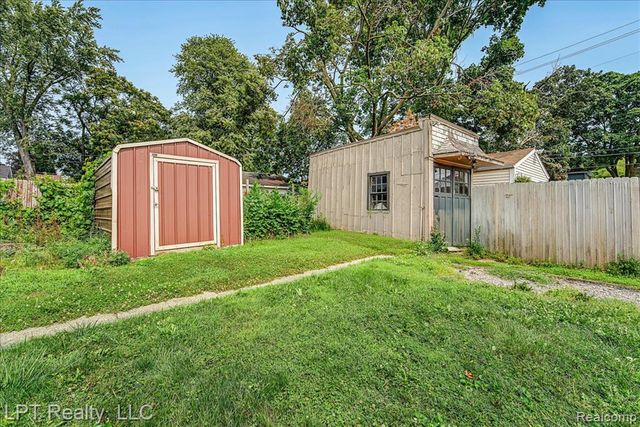 206 N Macomb Street, Monroe, MI 48162