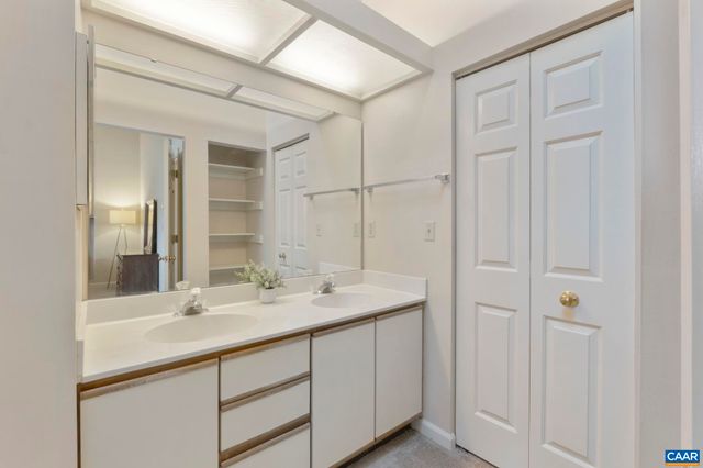 1265 MAPLE VIEW DR, Charlottesville, VA 22902