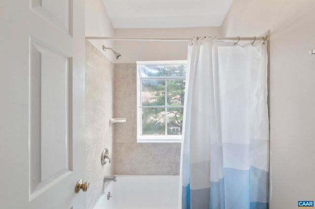 1265 MAPLE VIEW DR, Charlottesville, VA 22902