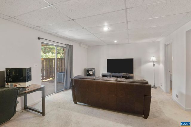 1265 MAPLE VIEW DR, Charlottesville, VA 22902