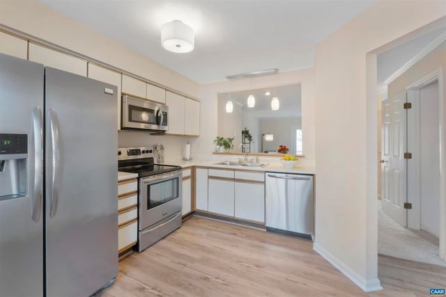 1265 MAPLE VIEW DR, Charlottesville, VA 22902