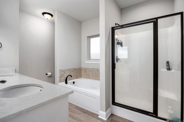623 Beaumont Dr, Gonzales, LA 70737
