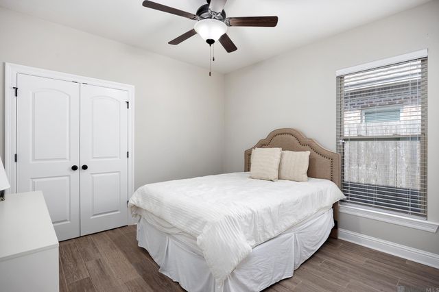 623 Beaumont Dr, Gonzales, LA 70737