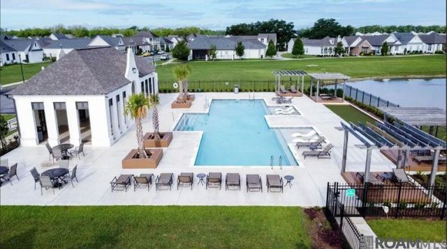 623 Beaumont Dr, Gonzales, LA 70737