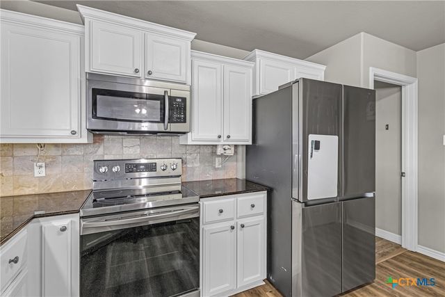 3065 N Sun Circle, Rogers, TX 76569