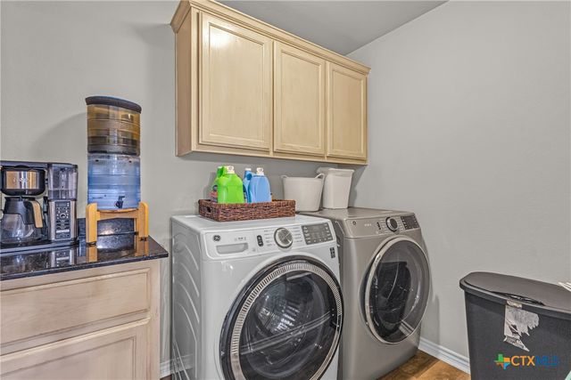 3065 N Sun Circle, Rogers, TX 76569