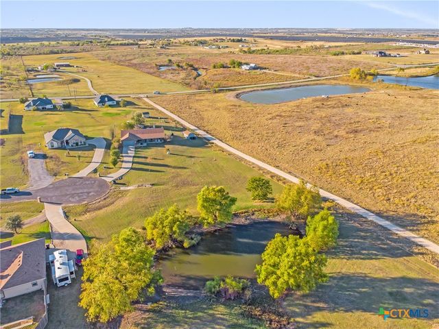 3065 N Sun Circle, Rogers, TX 76569