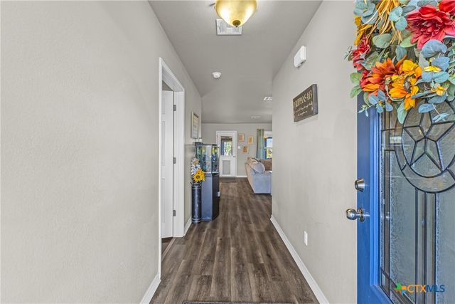 3065 N Sun Circle, Rogers, TX 76569