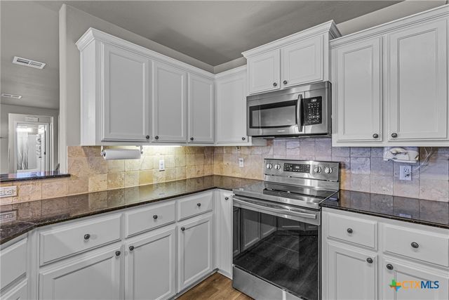 3065 N Sun Circle, Rogers, TX 76569