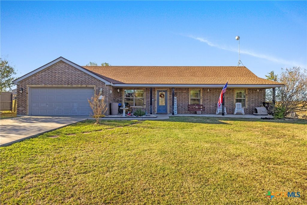 3065 N Sun Circle, Rogers, TX 76569