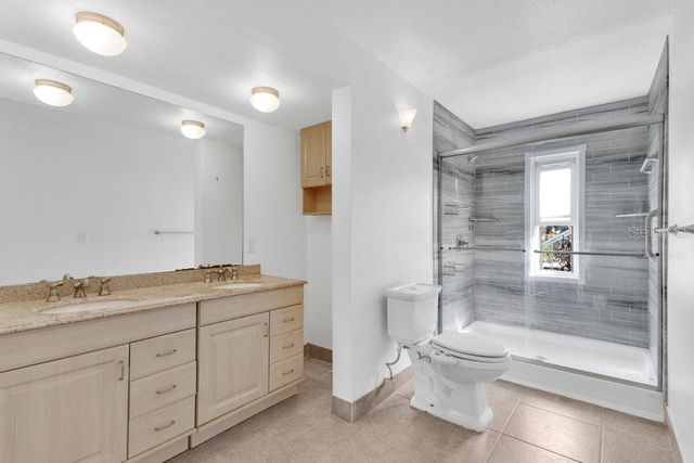 6670 BAY SHORE DRIVE, St Cloud, FL 34771