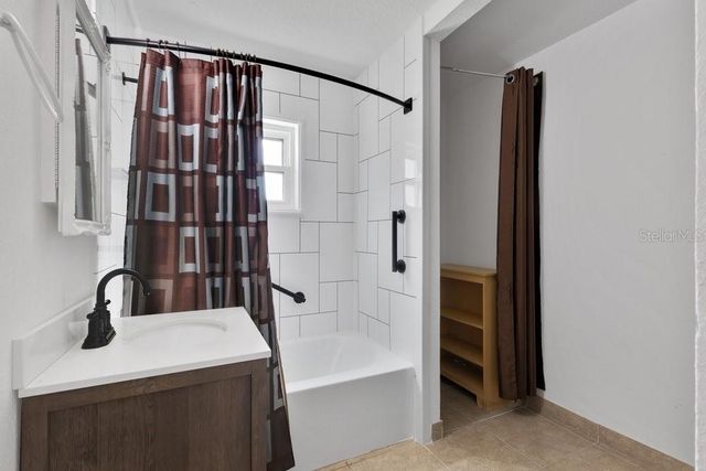 6670 BAY SHORE DRIVE, St Cloud, FL 34771