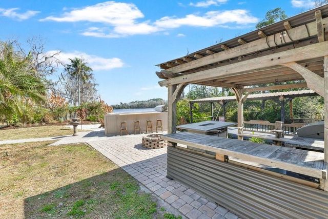 6670 BAY SHORE DRIVE, St Cloud, FL 34771