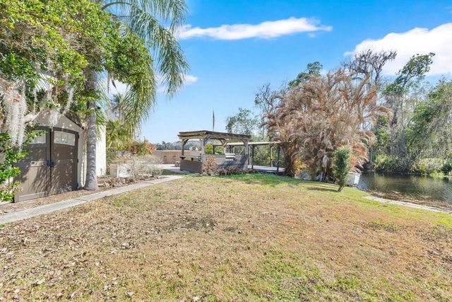 6670 BAY SHORE DRIVE, St Cloud, FL 34771