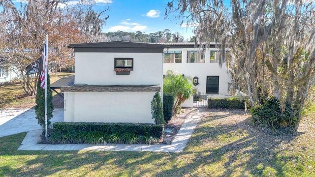 6670 BAY SHORE DRIVE, St Cloud, FL 34771