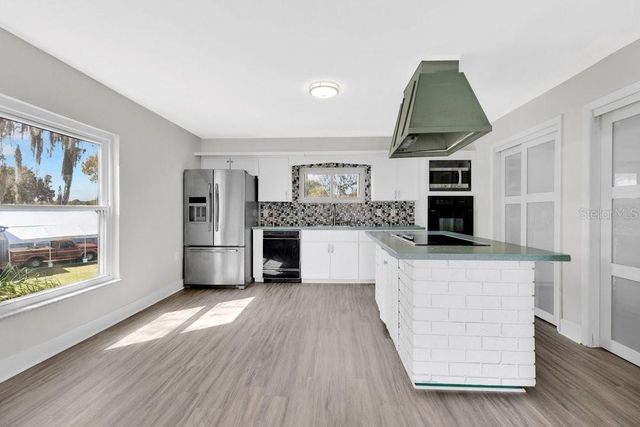 6670 BAY SHORE DRIVE, St Cloud, FL 34771