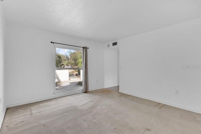 6670 BAY SHORE DRIVE, St Cloud, FL 34771