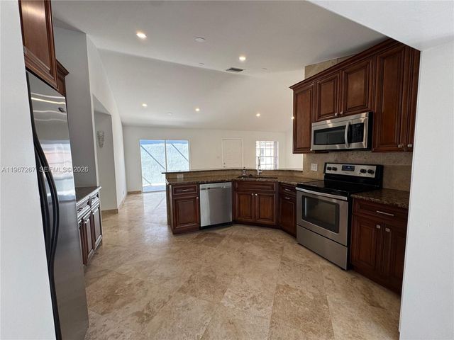 332 NW 47th Ave, Deerfield Beach, FL 33442