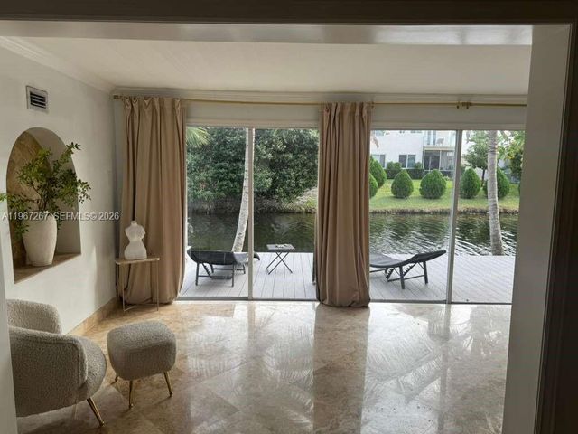 332 NW 47th Ave, Deerfield Beach, FL 33442