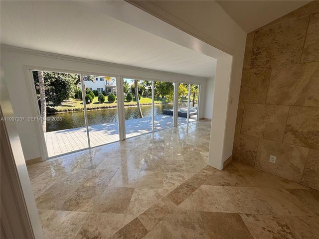 332 NW 47th Ave, Deerfield Beach, FL 33442