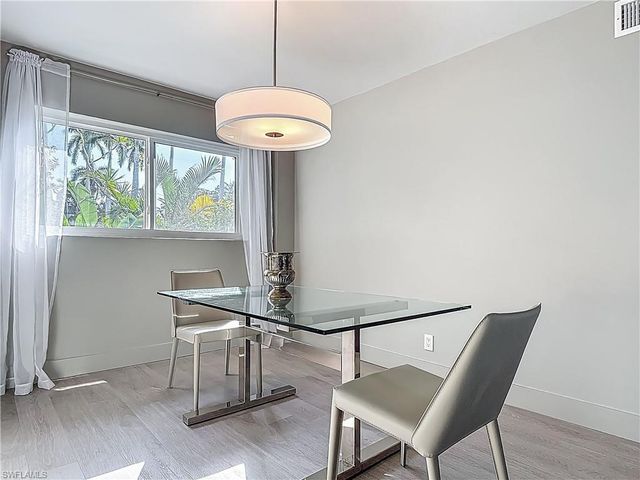 2544 1st ST # 102, Fort Myers, FL 33901