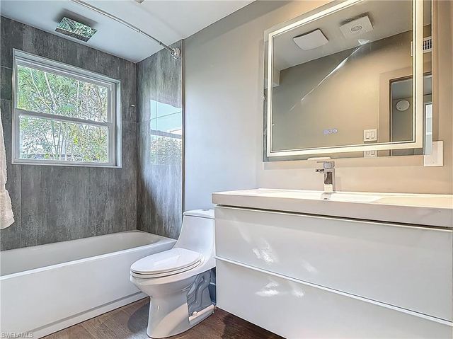 2544 1st ST # 102, Fort Myers, FL 33901