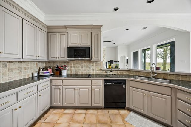 984 Equestrian Drive, Rockwall, TX 75032