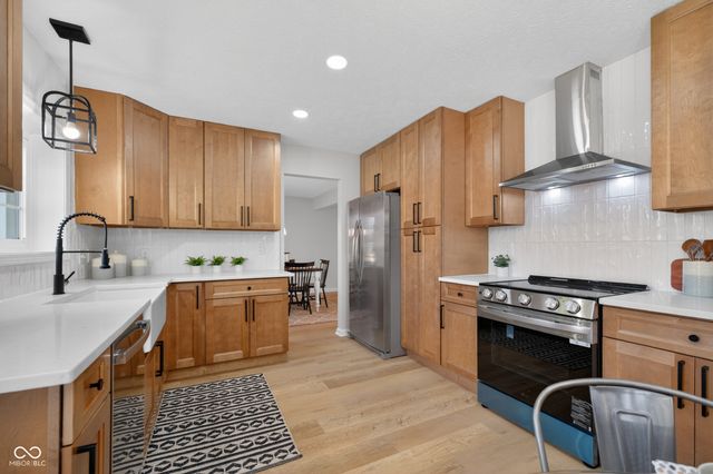 4864 Ashbrook Drive, Noblesville, IN 46062