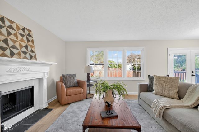 4864 Ashbrook Drive, Noblesville, IN 46062