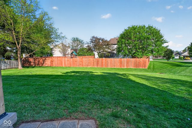 4864 Ashbrook Drive, Noblesville, IN 46062