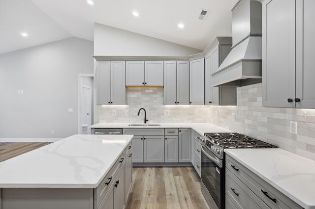 108 Peoples Meadow, Nicholasville, KY 40356