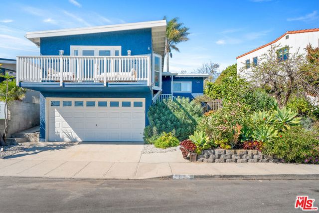 7421 Earldom Avenue, Playa Del Rey, CA 90293