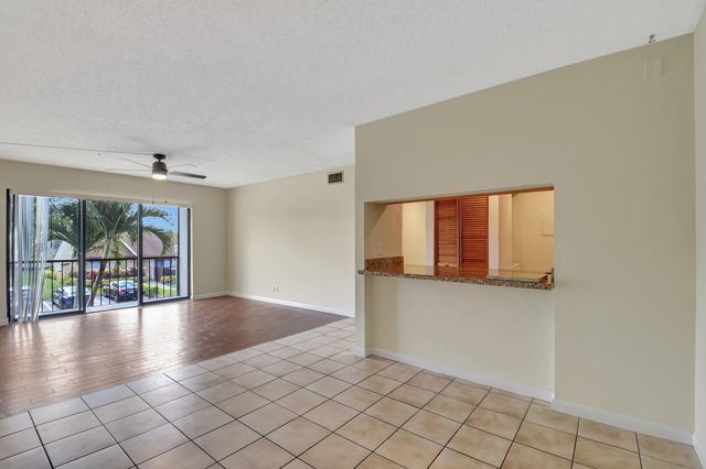 616 SEA PINE Way C2, Greenacres, FL 33415