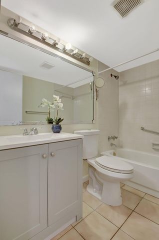 616 SEA PINE Way C2, Greenacres, FL 33415