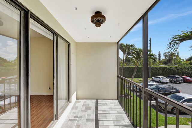 616 SEA PINE Way C2, Greenacres, FL 33415