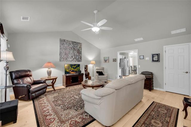 105 Briarcrest Drive, Jefferson, GA 30549