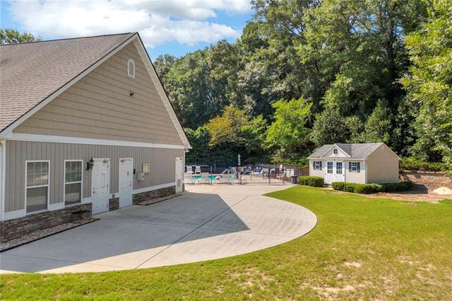 105 Briarcrest Drive, Jefferson, GA 30549