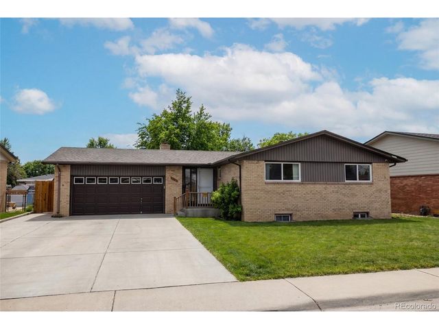 1889 Queens Dr, Longmont, CO 80501