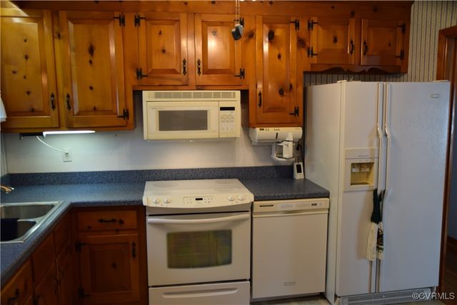 7962 Wynbrook Ln, Mechanicsville, VA 23111