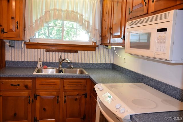 7962 Wynbrook Ln, Mechanicsville, VA 23111