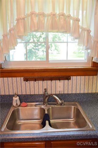 7962 Wynbrook Ln, Mechanicsville, VA 23111