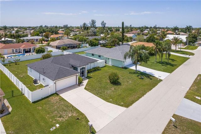 610 21st LN, Cape Coral, FL 33990