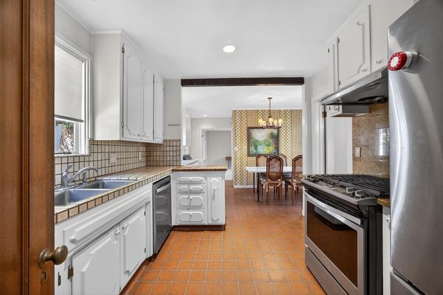 4117 H St, Sacramento, CA 95819