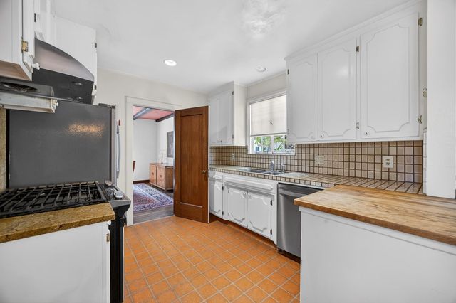 4117 H St, Sacramento, CA 95819