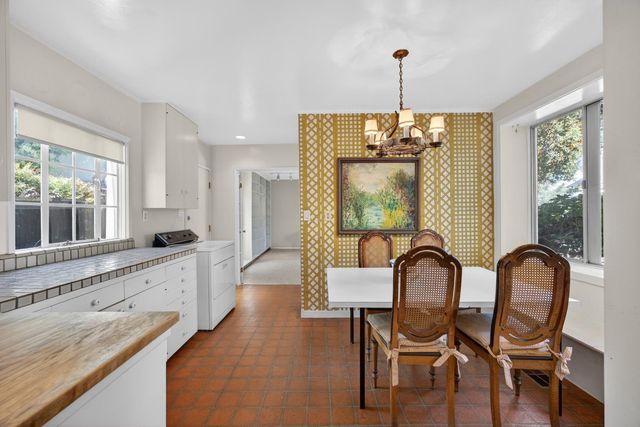 4117 H St, Sacramento, CA 95819